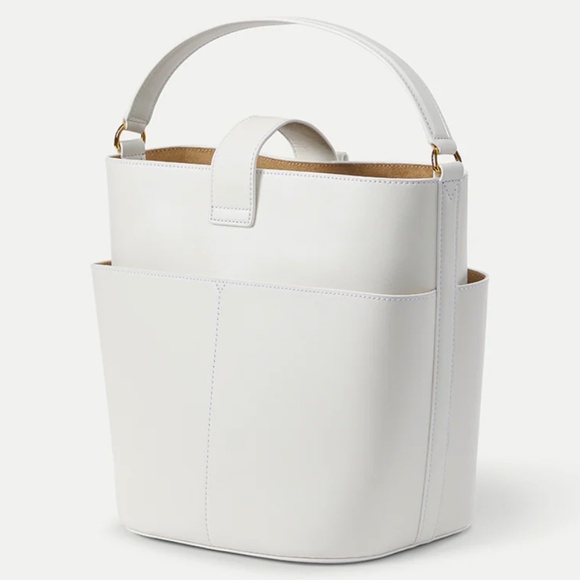 Sold! Veronica Beard NWT Large Crest Lock Bucket Bag off white - Picture 5 of 5
